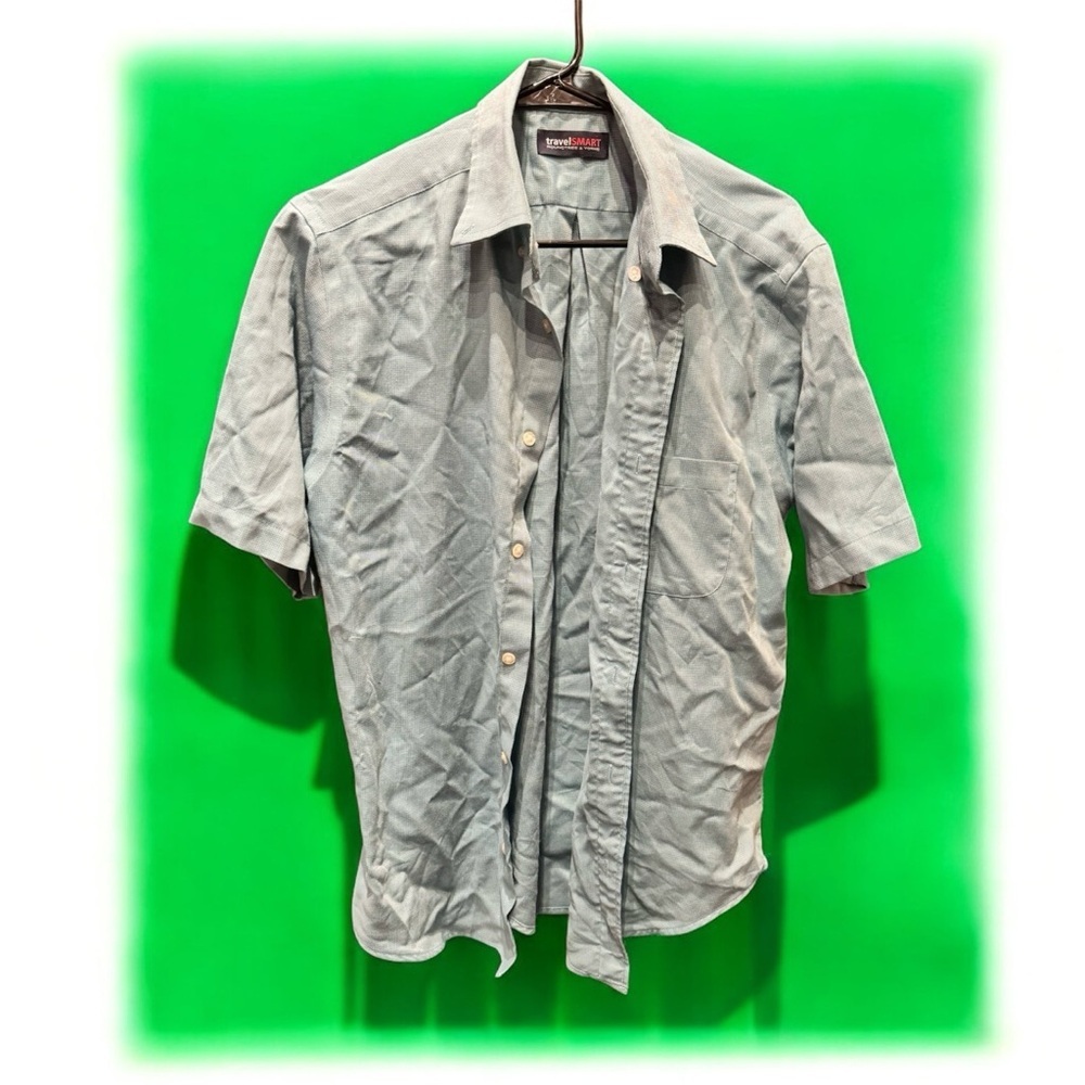 Roundtree Light Blue Short Sleeve Shirt LARGE